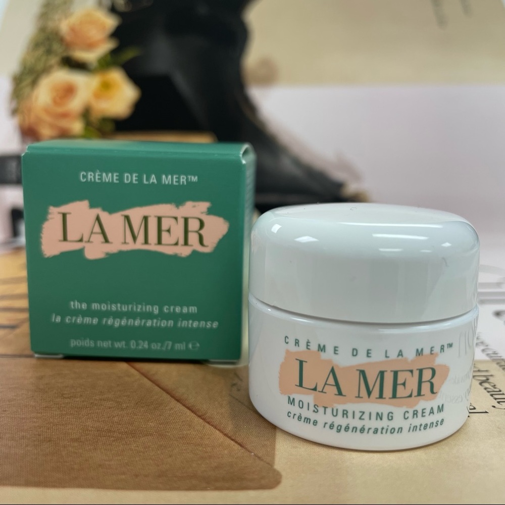 La Mer Crème de la Mer Moisturizer 7ml - Picture 2 of 3